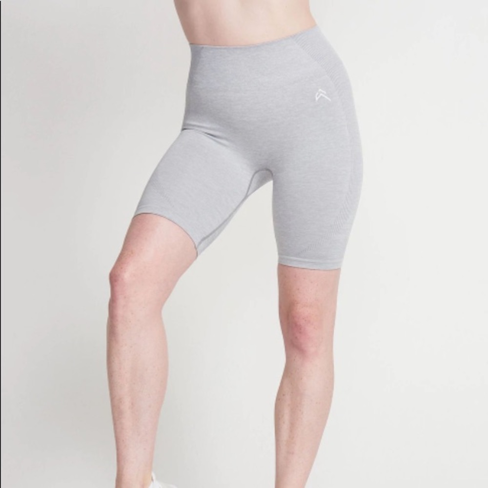 ONER ACTIVE biker shorts size small color gray